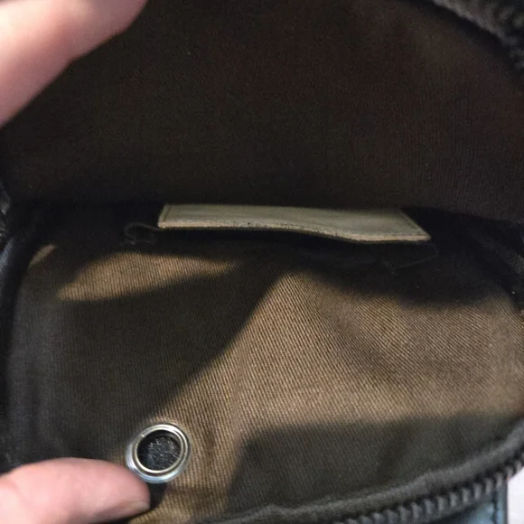 XYD Black Leather Shoulder Bag - Picture 7 of 7